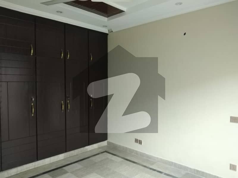 Ideally Located House Of 10 Marla Is Available For sale In Lahore