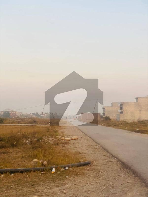 3 Marla Commerical Best Location Plot For Sale On Reasonable Price