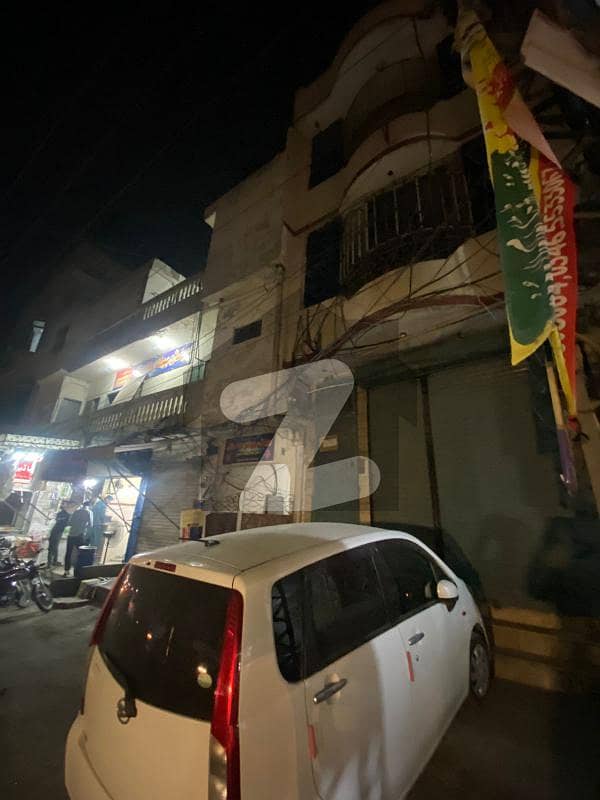 وحدت روڈ لاہور میں 7 مرلہ عمارت 5.75 کروڑ میں برائے فروخت۔
