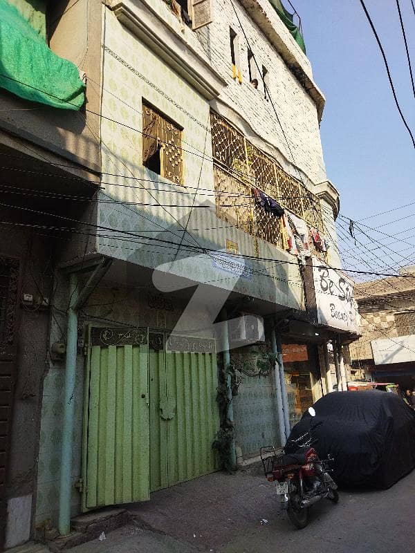 Commercial Building, 3 Shops, 4 Storeys Commercial Building, 3 Shops, 4 Storeys