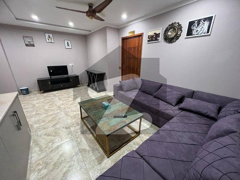 بحریہ ٹاؤن سیکٹر ای بحریہ ٹاؤن لاہور میں 1 کمرے کا 2 مرلہ فلیٹ 95 لاکھ میں برائے فروخت۔
