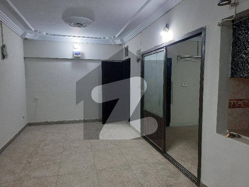 Book A 1200 Square Feet Flat In North Nazimabad - Block B