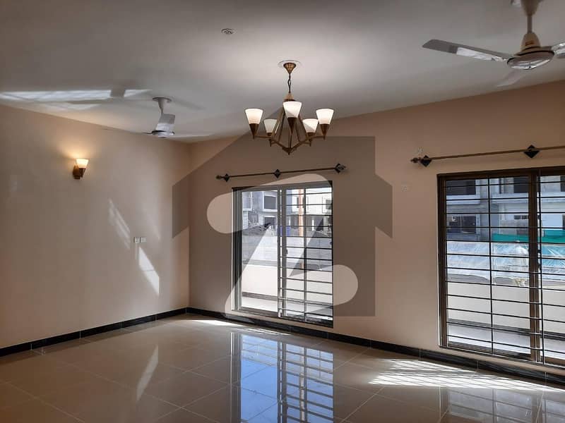 Ideally Located Flat Of 2700 Square Feet Is Available For sale In Karachi