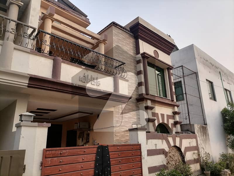 Want To Buy A On Excellent Location House In Lahore?