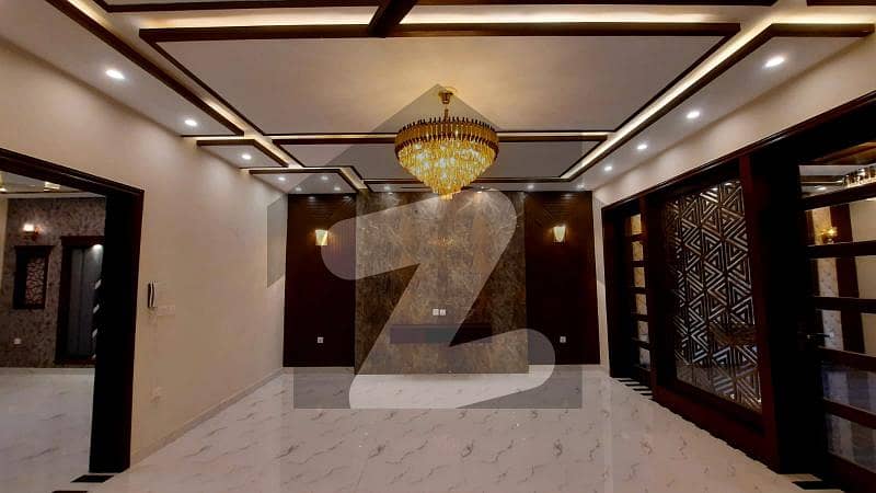 بحریہ ٹاؤن ۔ غزنوی بلاک بحریہ ٹاؤن ۔ سیکٹر ایف بحریہ ٹاؤن لاہور میں 5 کمروں کا 10 مرلہ مکان 1 لاکھ میں کرایہ پر دستیاب ہے۔