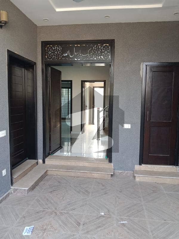 5 Marla New Branded House Available For Rent In B Block Phase 2 New Lahore City