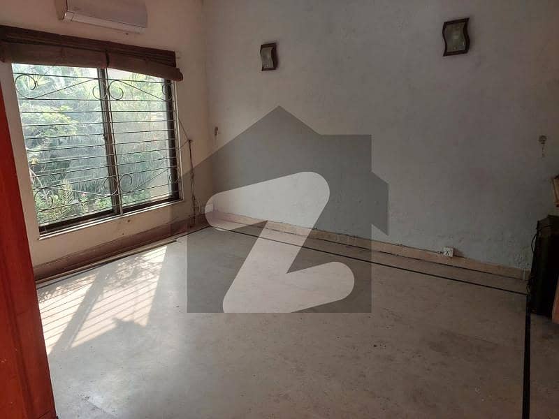 10 Marla Upper Portion Well Maintained For Rent Fort Villas Near To Phase 1