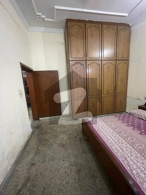 باغبانپورہ لاہور میں 6 کمروں کا 8 مرلہ مکان 1.39 کروڑ میں برائے فروخت۔