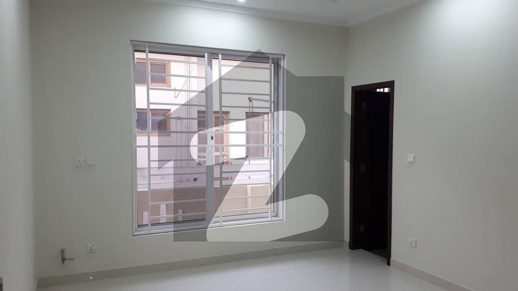 Lower Portion For rent In Beautiful D-12