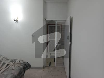 اولڈ آفیسرز کالونی صدر کینٹ لاہور میں 6 کمروں کا 2 کنال مکان 8.25 کروڑ میں برائے فروخت۔