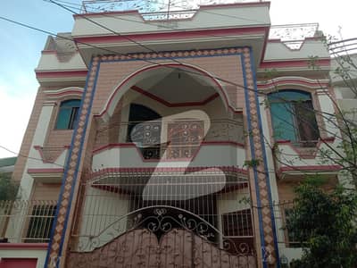 خیابان کالونی 2 فیصل آباد میں 3 کمروں کا 5 مرلہ مکان 1.35 کروڑ میں برائے فروخت۔