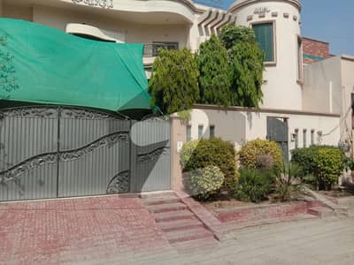 Saeed Colony Upper Portion Sized 5 Marla For rent