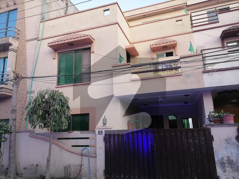 Prime Location 5 Marla House In Only Rs. 12,500,000