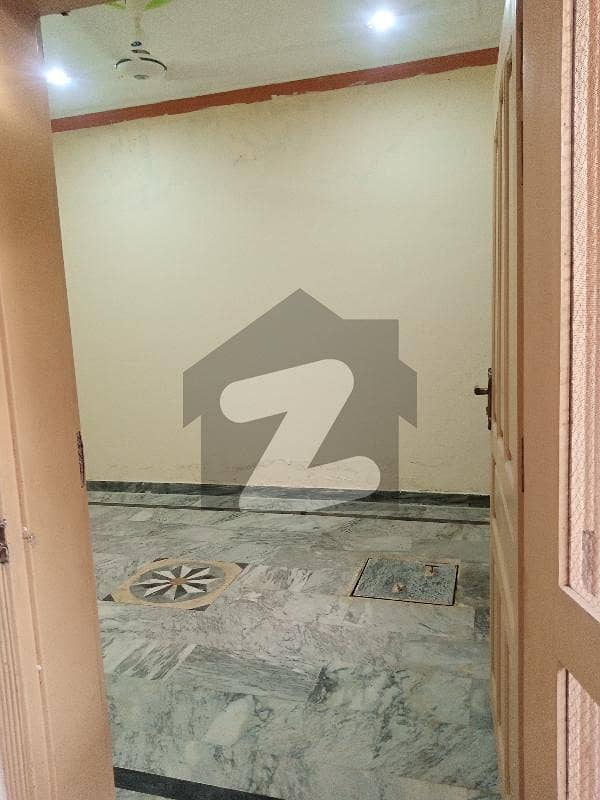 3 Marla Upper Portion Available For rent In Tarlai