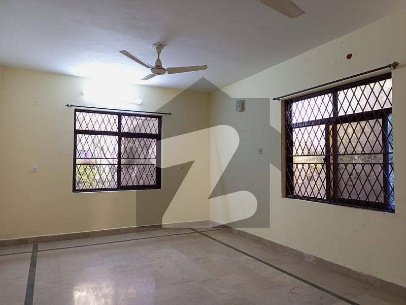 F-11 Upper Portion Available For Rent F-11 Upper Portion Available For Rent
