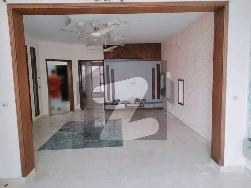 10 Marla Lower Portion For Rent Available - Ali Block Sector B Bahria Town Lahore