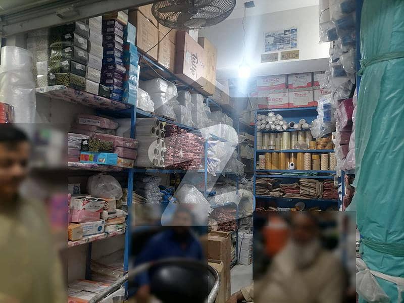 ناظم آباد 3 ناظم آباد کراچی میں 1 مرلہ دکان 1.1 کروڑ میں برائے فروخت۔