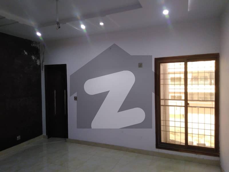 Prime Location 1 Kanal Upper Portion In Raiwind Road For rent At Good Location