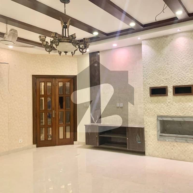 Beautiful And Lavish One Kanal House In Overseas 2 For Rent