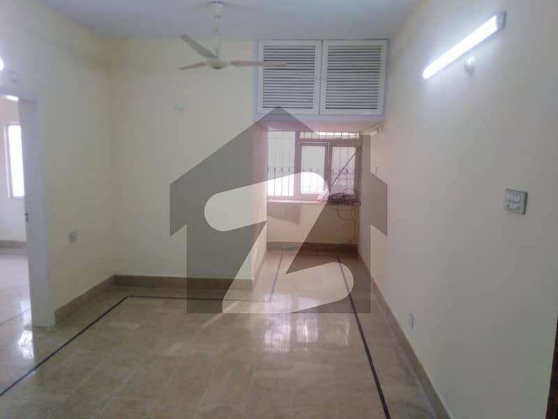 1800 Square Feet Flat For sale In Beautiful Tipu Sultan Road Tipu