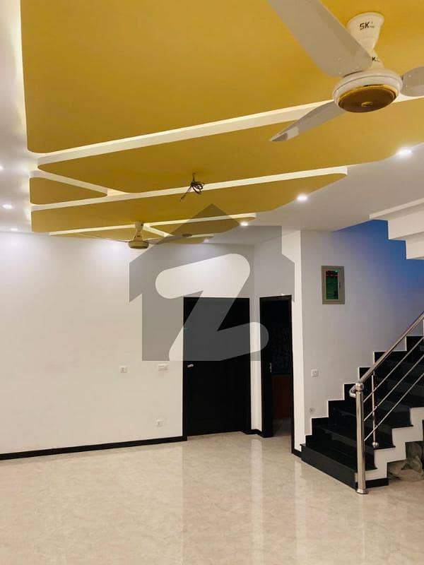 Dha Sector Shop With 3 Floors For Rent