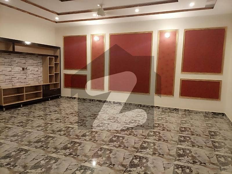 1 Kanal Separate Upper Portion For Rent Near To Aminities | Tile Flooring