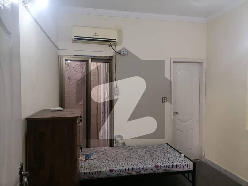 جیل روڈ لاہور میں 2 کمروں کا 1 مرلہ فلیٹ 22 ہزار میں کرایہ پر دستیاب ہے۔