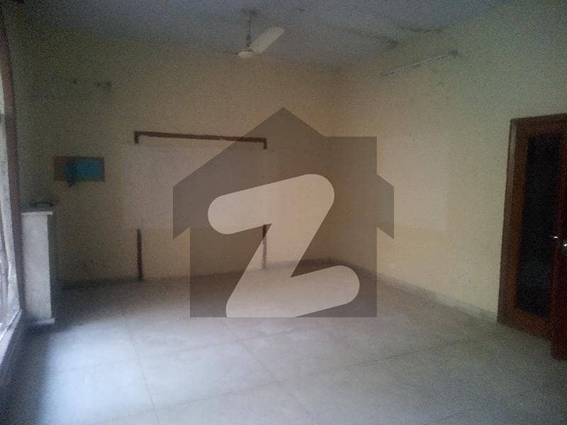House Available To School On Main Main Margalla Road