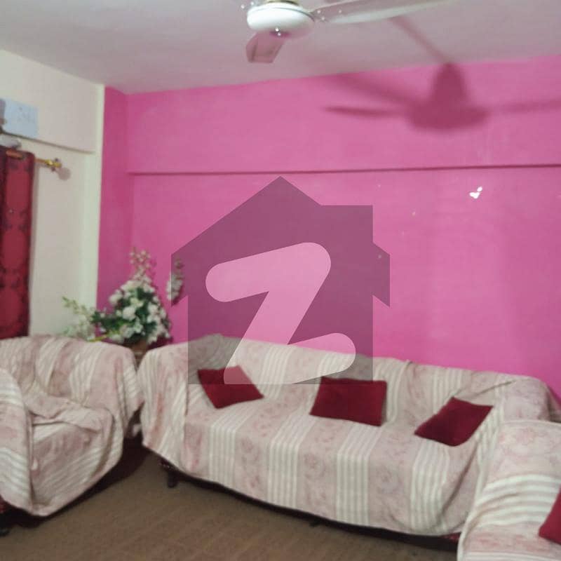 شاہراہِ فیصل کراچی میں 2 کمروں کا 2 مرلہ فلیٹ 35 لاکھ میں برائے فروخت۔