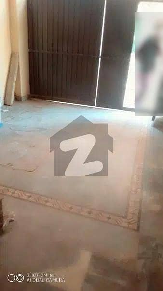 لہتاراڑ روڈ اسلام آباد میں 3 کمروں کا 4 مرلہ زیریں پورشن 17 ہزار میں کرایہ پر دستیاب ہے۔