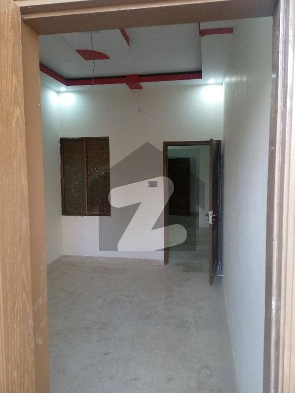 ناظم آباد - بلاک 5ڈی ناظم آباد کراچی میں 2 کمروں کا 4 مرلہ بالائی پورشن 24 ہزار میں کرایہ پر دستیاب ہے۔