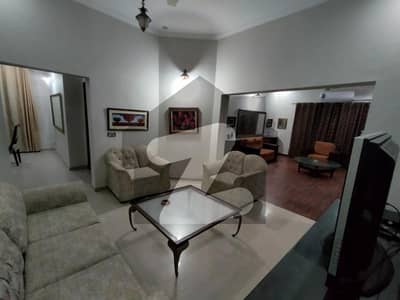 رِنگ روڈ لاہور میں 4 کمروں کا 10 مرلہ مکان 2.5 لاکھ میں کرایہ پر دستیاب ہے۔