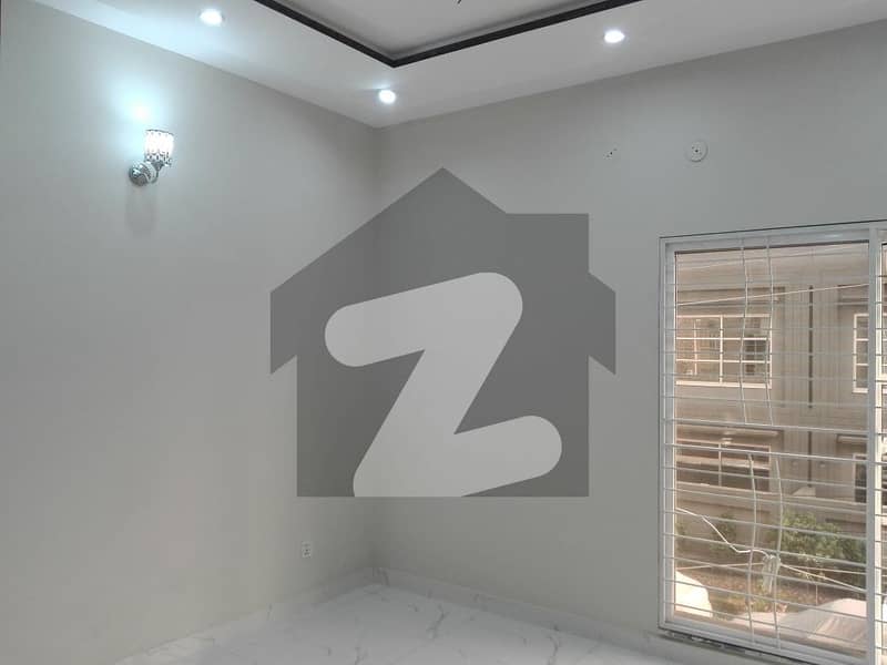 House In Wapda Town Phase 1 - Block G2 Sized 5 Marla Is Available