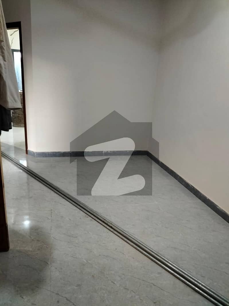 4 Marla Upper Portion Up For rent In Satellite Town - Block E
