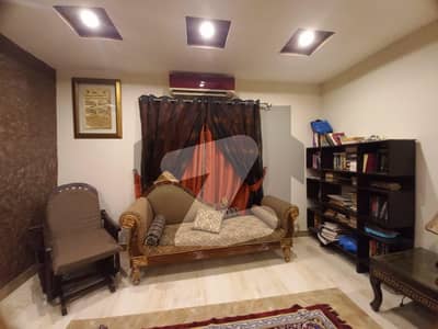 پیراگون سٹی - امپیریل1 بلاک پیراگون سٹی لاہور میں 2 کمروں کا 10 مرلہ زیریں پورشن 65 ہزار میں کرایہ پر دستیاب ہے۔