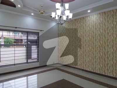 8 Marla House Available For rent In Gulraiz Housing Society Phase 4
