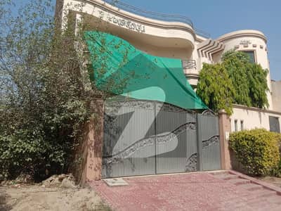 Upper Portion Of 5 Marla Available For rent In Saeed Colony