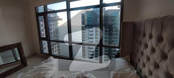 Sea Facing 3 Bed Luxurious Apartment Available For Rent