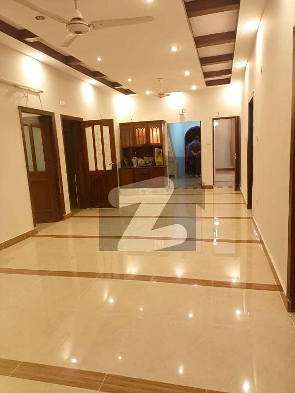 1 Kanal Lower Portion 3 Bed Model Town Ext