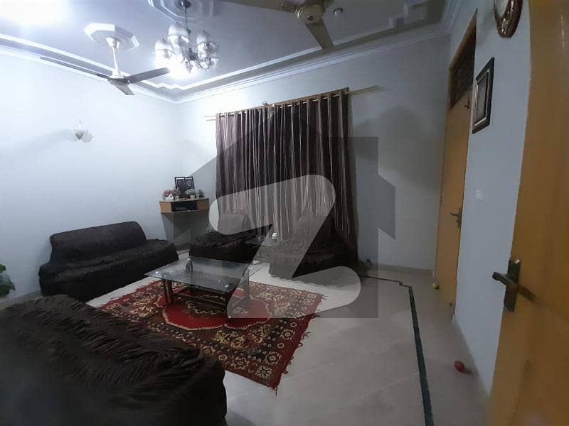 نارتھ ناظم آباد ۔ بلاک جے نارتھ ناظم آباد کراچی میں 3 کمروں کا 16 مرلہ زیریں پورشن 78 ہزار میں کرایہ پر دستیاب ہے۔