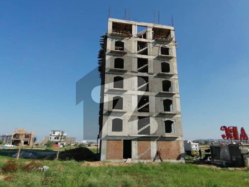 2549 Square Feet Flat Up For sale In Mumtaz City
