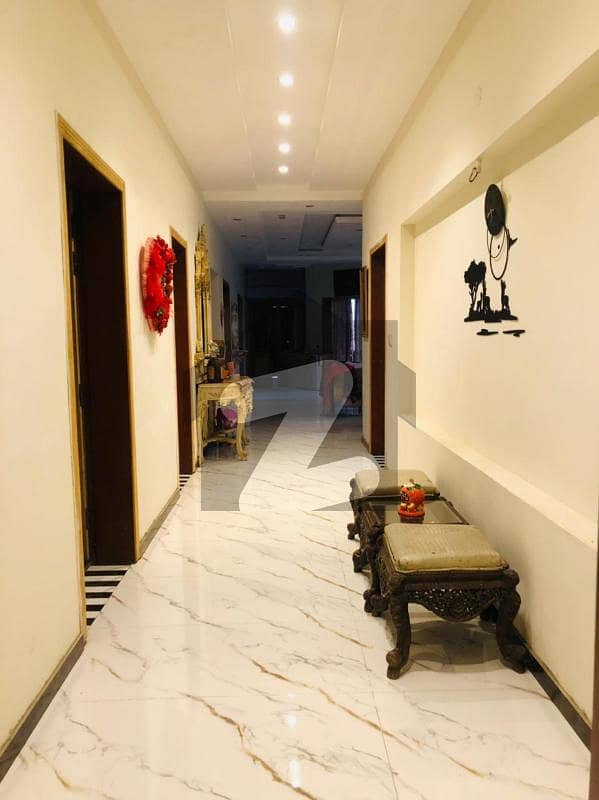 چنار باغ ۔ خیبر بلاک چنار باغ لاہور میں 3 کمروں کا 1.4 کنال مکان 2.9 کروڑ میں برائے فروخت۔