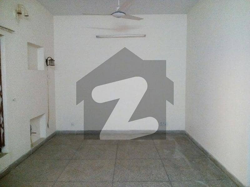 12 Marla Renovated 5 Bedrooms House For Rent Located In Askari-3 Bedian Rroad Walton Cantt Lahore