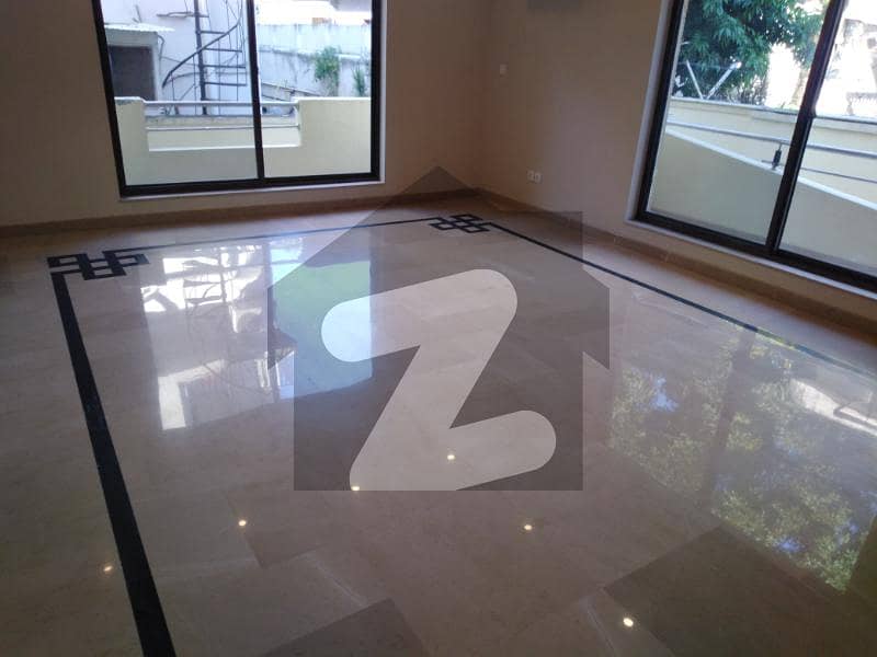 Prime Location Excellent House For Sale Cda Transfer Single Owner E7, Islamabad ID43165735