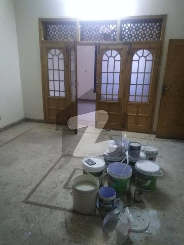 پشاور روڈ راولپنڈی میں 2 کمروں کا 6 مرلہ بالائی پورشن 35 ہزار میں کرایہ پر دستیاب ہے۔