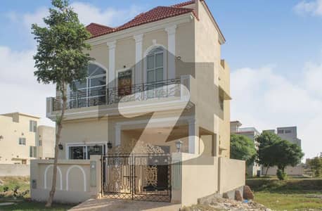 5 Marla Beautiful House Urgent For Sale In Dha 9 Town