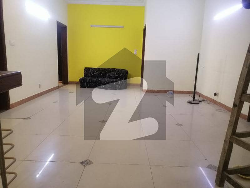 ڈی ایچ اے فیز 4 ڈی ایچ اے کراچی میں 5 کمروں کا 1 کنال مکان 7.5 کروڑ میں برائے فروخت۔