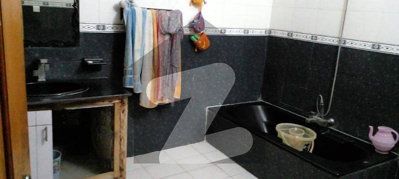 ایچیسن سوسائٹی لاہور میں 5 کمروں کا 1 کنال مکان 3.8 کروڑ میں برائے فروخت۔