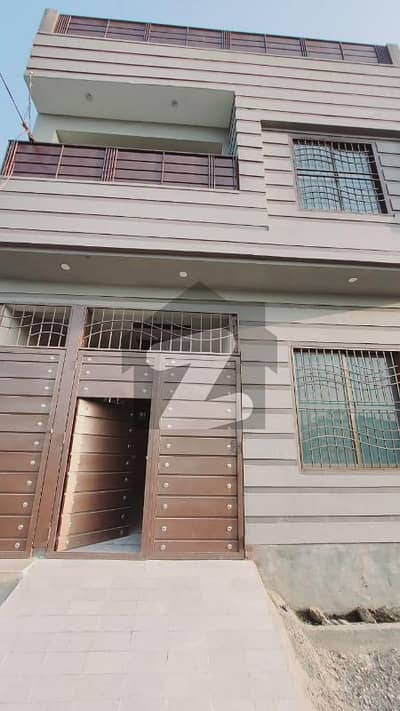 ال میسا ٹاؤن ورسک مشینی روڈ پشاور میں 4 کمروں کا 3 مرلہ مکان 60 لاکھ میں برائے فروخت۔