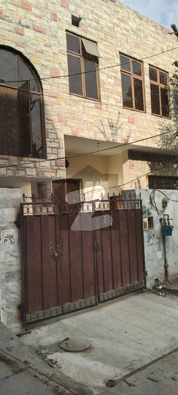FULL HOUSE FOR RENT 10 MARLA DOUBLE STOReY CHIPS FLOOR GOOD LOCATION NEAR BUTT CHOWK COLLEGE ROAD LAHORE